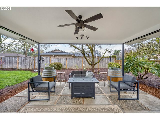 905 Nw 19TH St, Mc Minnville, OR 97128