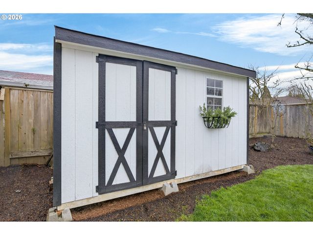 905 Nw 19TH St, Mc Minnville, OR 97128