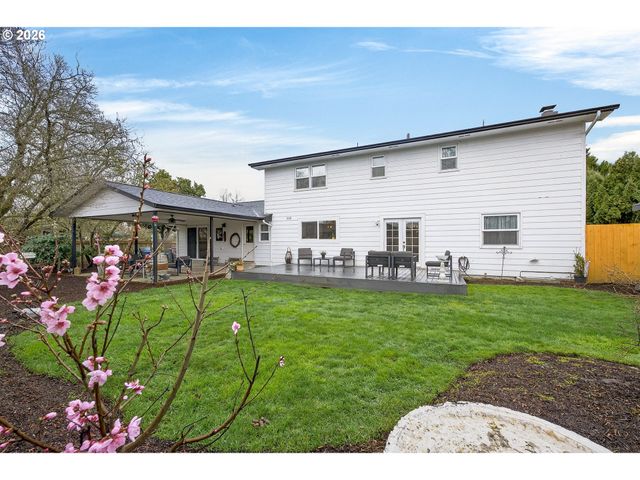 905 Nw 19TH St, Mc Minnville, OR 97128