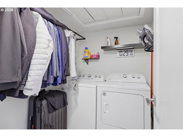 3098 Sw Pendleton Ct, Portland, OR 97239