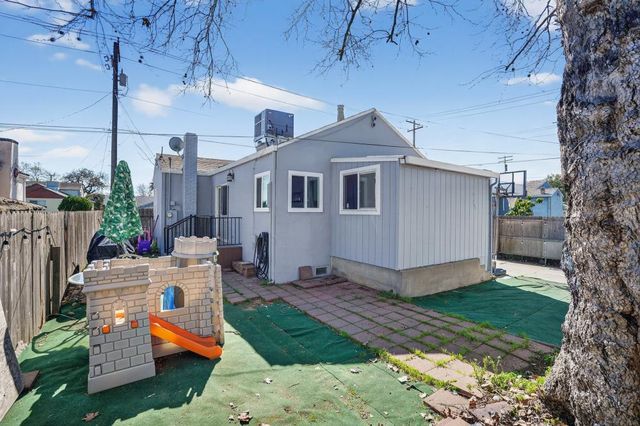 461 F St, Galt, CA 95632