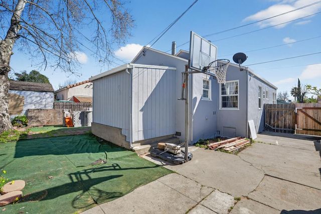 461 F St, Galt, CA 95632