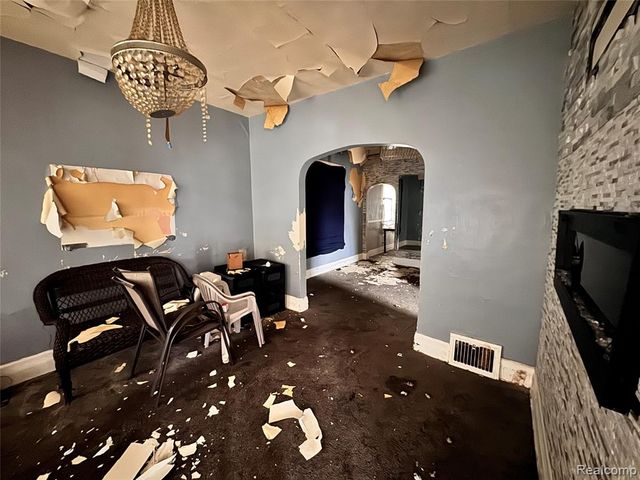 6026 Maxwell Street, Detroit, MI 48213