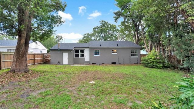 1810 HILLCREST STREET, Orlando, FL 32803