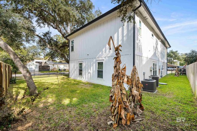 5307 Florida Avenue, Orange Beach, AL 36561