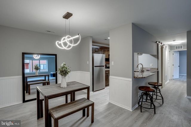 2711-B SUSSEX CT, Mount Laurel, NJ 08054