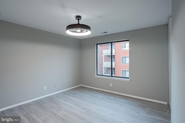 2711-B SUSSEX CT, Mount Laurel, NJ 08054