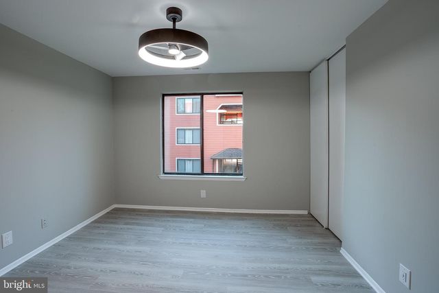 2711-B SUSSEX CT, Mount Laurel, NJ 08054