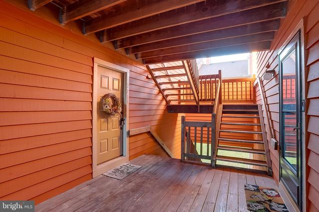 2711-B SUSSEX CT, Mount Laurel, NJ 08054