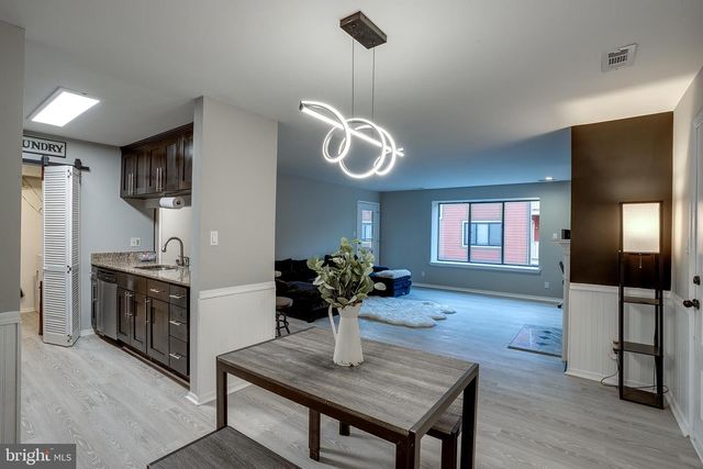 2711-B SUSSEX CT, Mount Laurel, NJ 08054