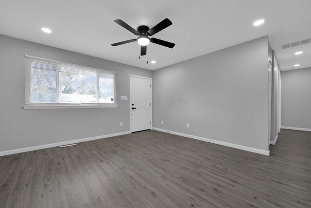 2496 Navarre Road, Columbus, OH 43207