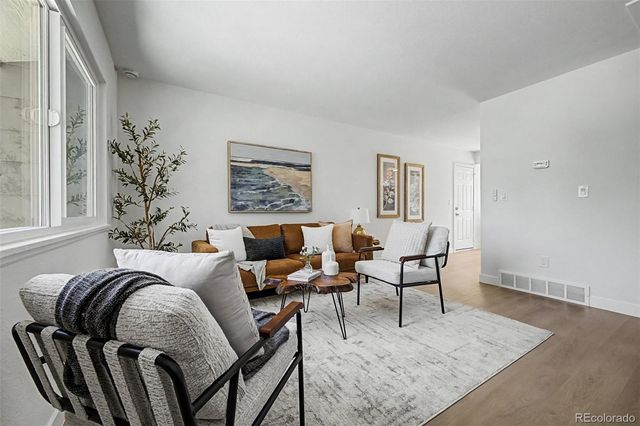 1768 Laredo Street, Aurora, CO 80011