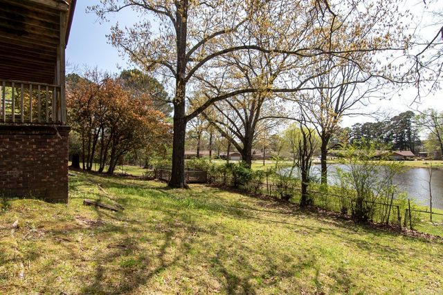 5618 Pecan Lake Road, Little Rock, AR 72204