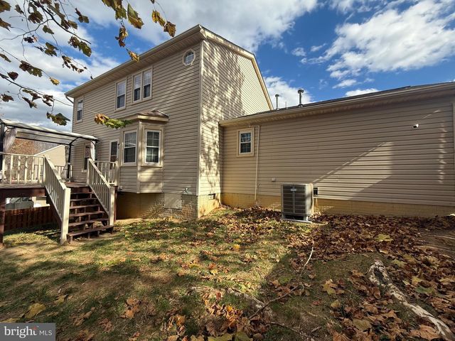 10002 ERLWOOD CT, Fredericksburg, VA 22407