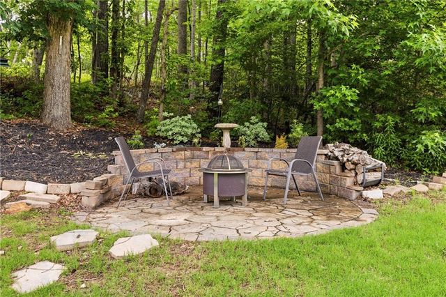 2838 Magnolia Creek Drive NW, Kennesaw, GA 30152