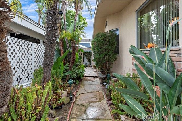 114 Yorktown, Newport Beach, CA 92660