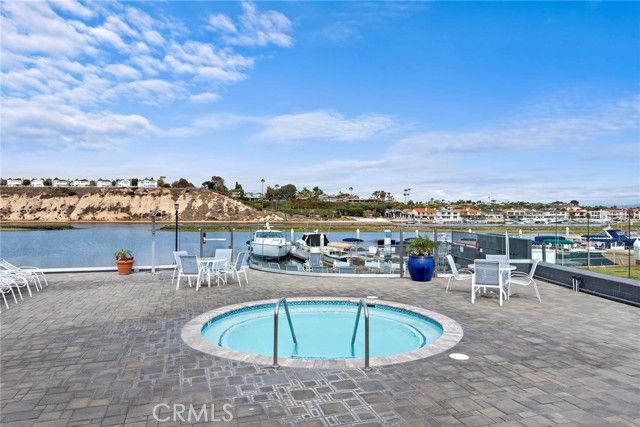 114 Yorktown, Newport Beach, CA 92660
