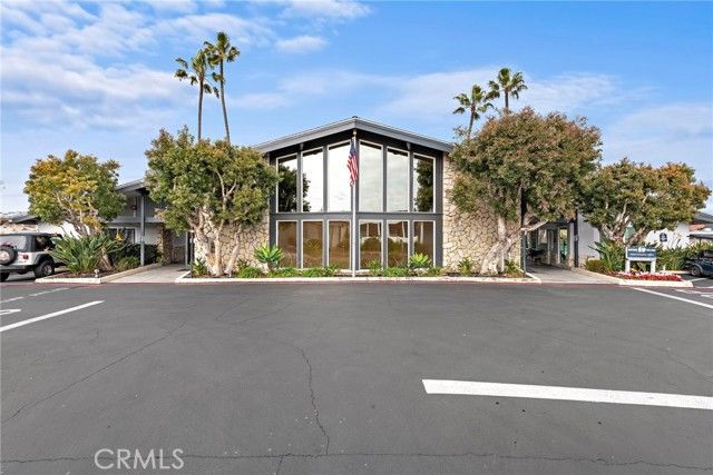 114 Yorktown, Newport Beach, CA 92660