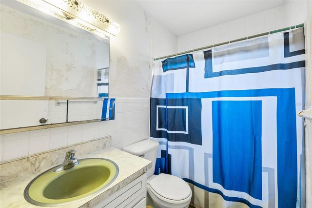4709 TRAVERTINE DRIVE, Tampa, FL 33615