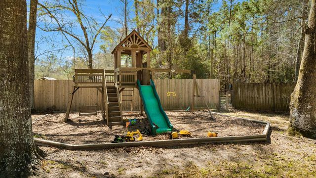 29905 Elm Lane, Magnolia, TX 77354