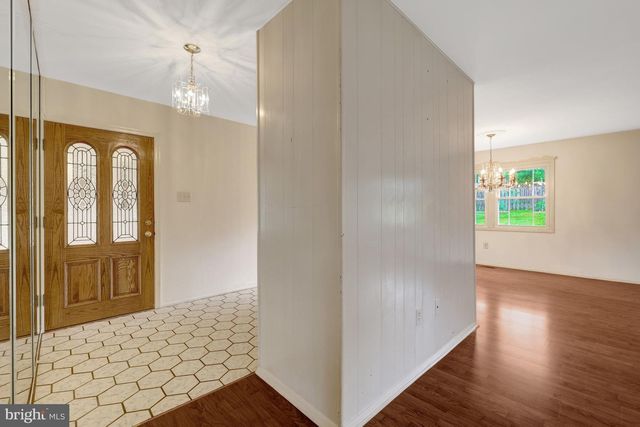 4315 MARKWOOD LN, Fairfax, VA 22033