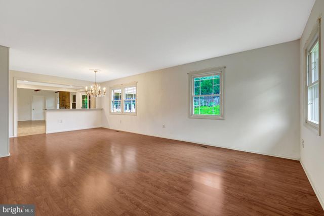 4315 MARKWOOD LN, Fairfax, VA 22033