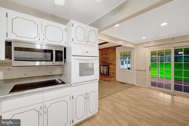 4315 MARKWOOD LN, Fairfax, VA 22033