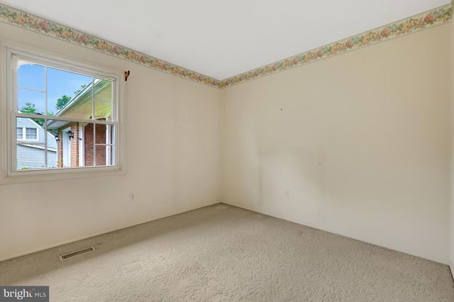 4315 MARKWOOD LN, Fairfax, VA 22033