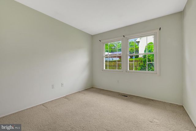 4315 MARKWOOD LN, Fairfax, VA 22033