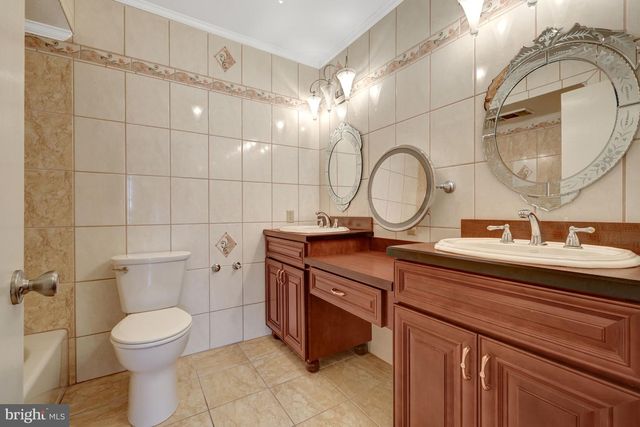 4315 MARKWOOD LN, Fairfax, VA 22033