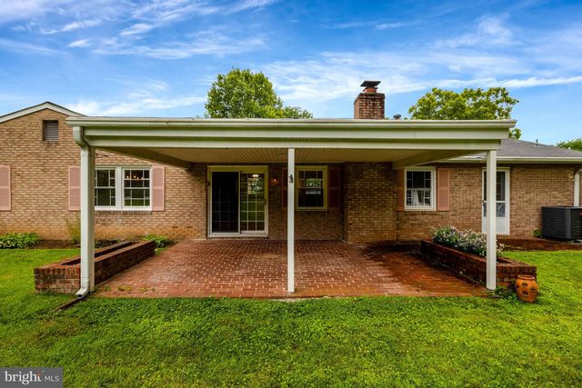 4315 MARKWOOD LN, Fairfax, VA 22033