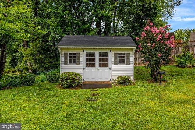 4315 MARKWOOD LN, Fairfax, VA 22033