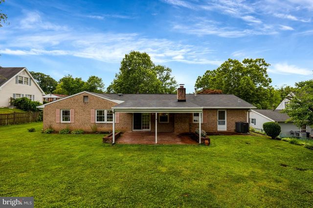 4315 MARKWOOD LN, Fairfax, VA 22033