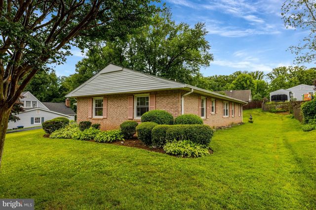 4315 MARKWOOD LN, Fairfax, VA 22033