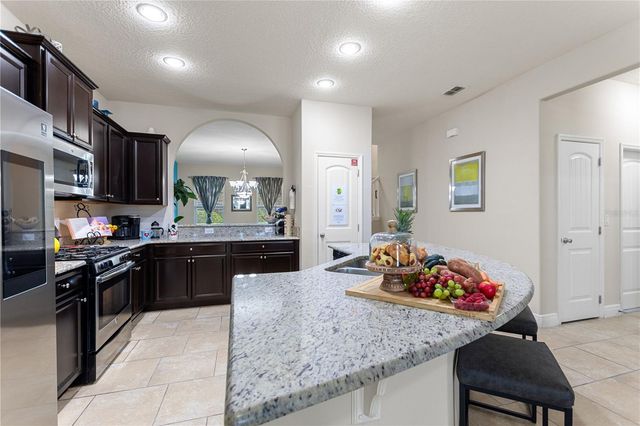 5120 OAKBOURNE AVENUE, Davenport, FL 33837