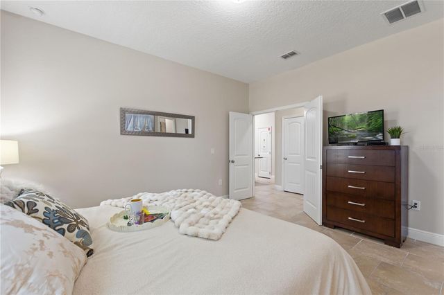 5120 OAKBOURNE AVENUE, Davenport, FL 33837