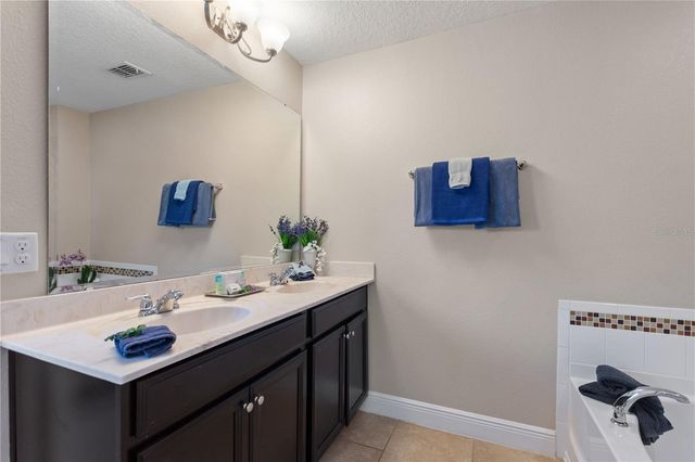 5120 OAKBOURNE AVENUE, Davenport, FL 33837