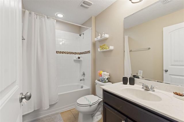 5120 OAKBOURNE AVENUE, Davenport, FL 33837