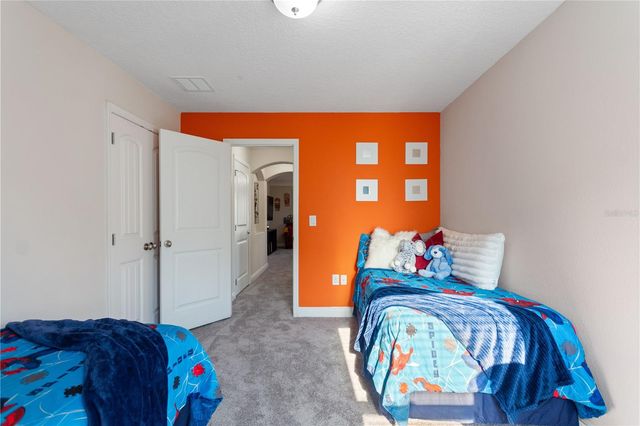 5120 OAKBOURNE AVENUE, Davenport, FL 33837