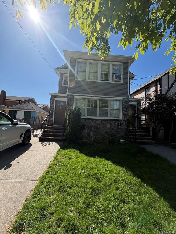 47-44 158th Street, Flushing, NY 11358