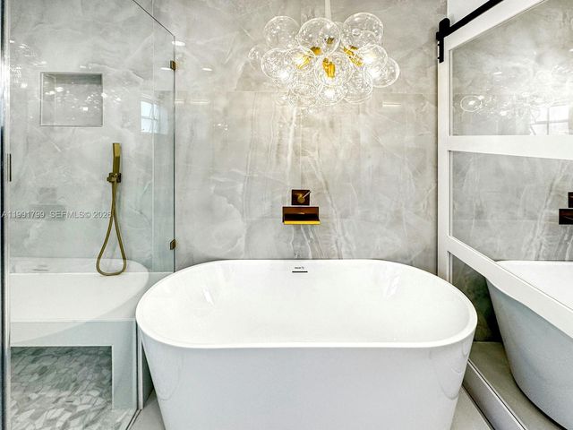 2101 N 56th Ave, Hollywood, FL 33021