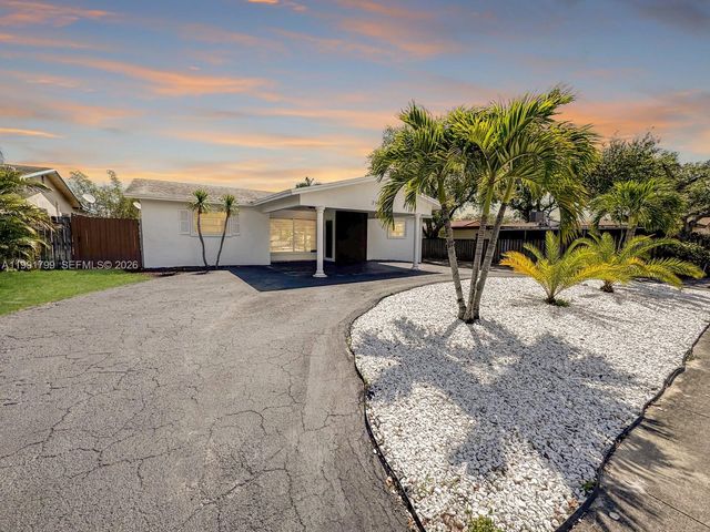 2101 N 56th Ave, Hollywood, FL 33021