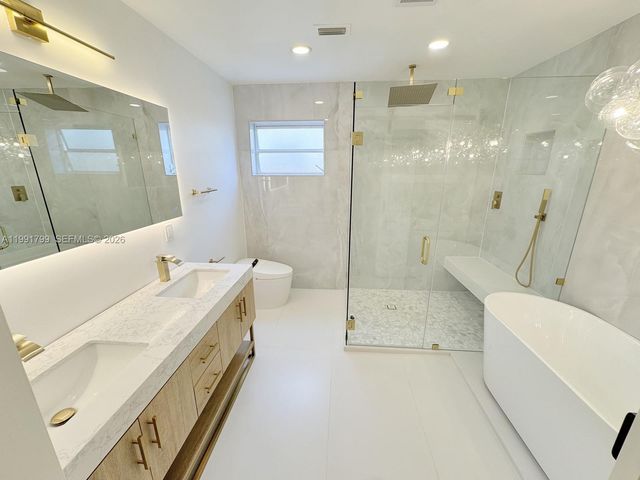 2101 N 56th Ave, Hollywood, FL 33021