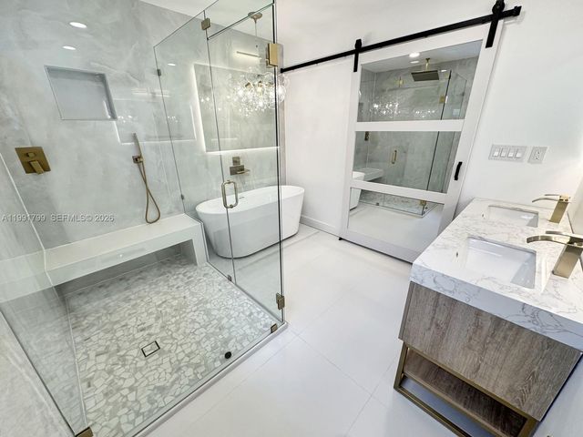 2101 N 56th Ave, Hollywood, FL 33021