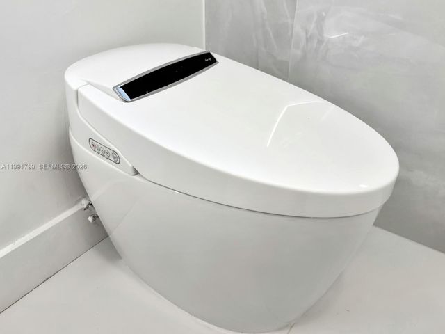 2101 N 56th Ave, Hollywood, FL 33021