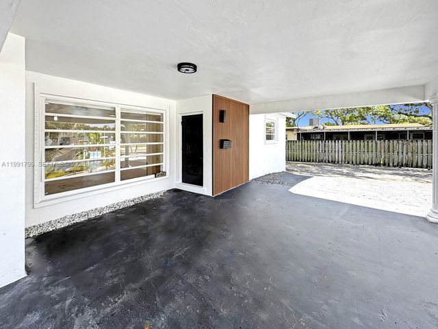 2101 N 56th Ave, Hollywood, FL 33021