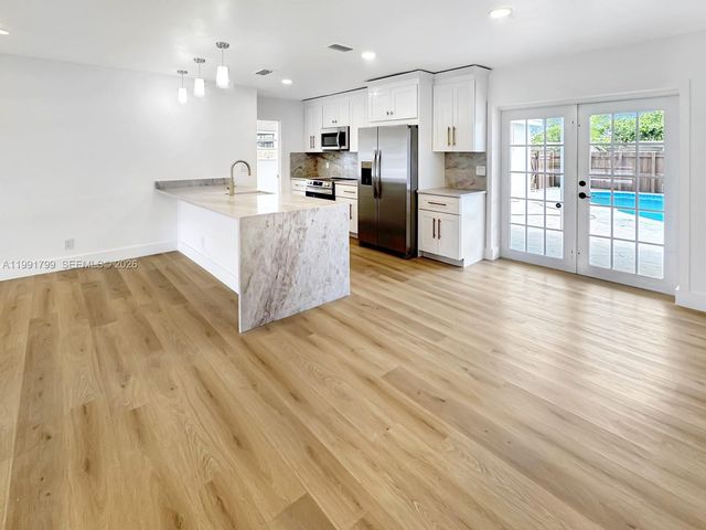 2101 N 56th Ave, Hollywood, FL 33021