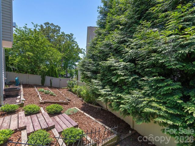 95 Driftstone Circle, Arden, NC 28704