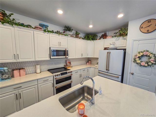 2084 Chambers Road, Aurora, CO 80011