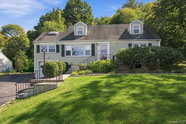 3494 Overlook Avenue, Yorktown Heights, NY 10598